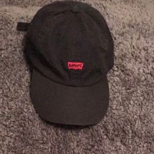 Levi’s Red Logo Baseball cap, Black.